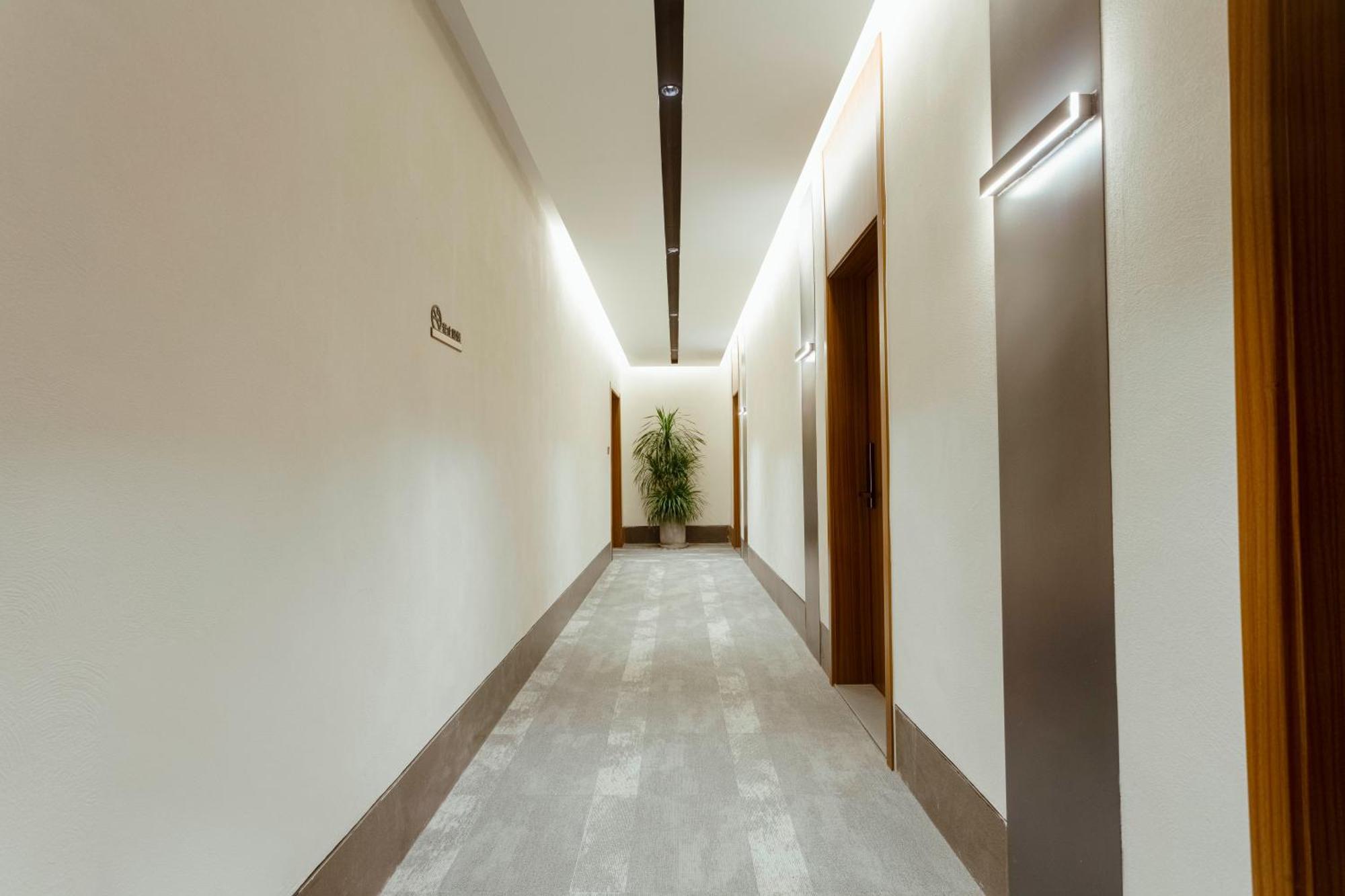 Guipu Beihai Courtyard Hotel